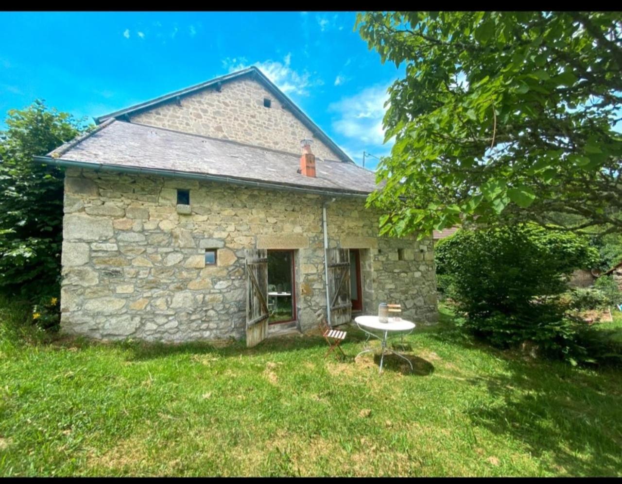 Gite Le Onze Beauval Saint-Dizier-Leyrenne Εξωτερικό φωτογραφία